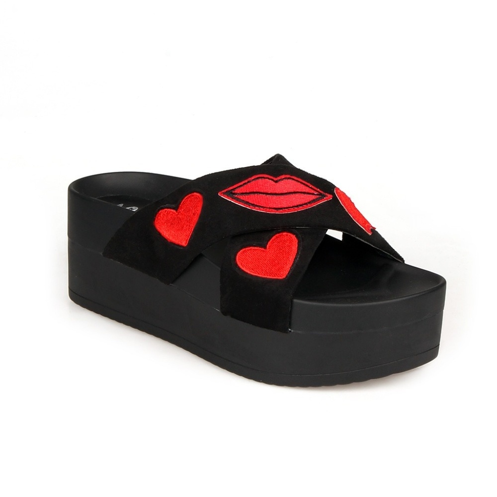 Kudzu Thick Cross Strap Platform Women's Sandals